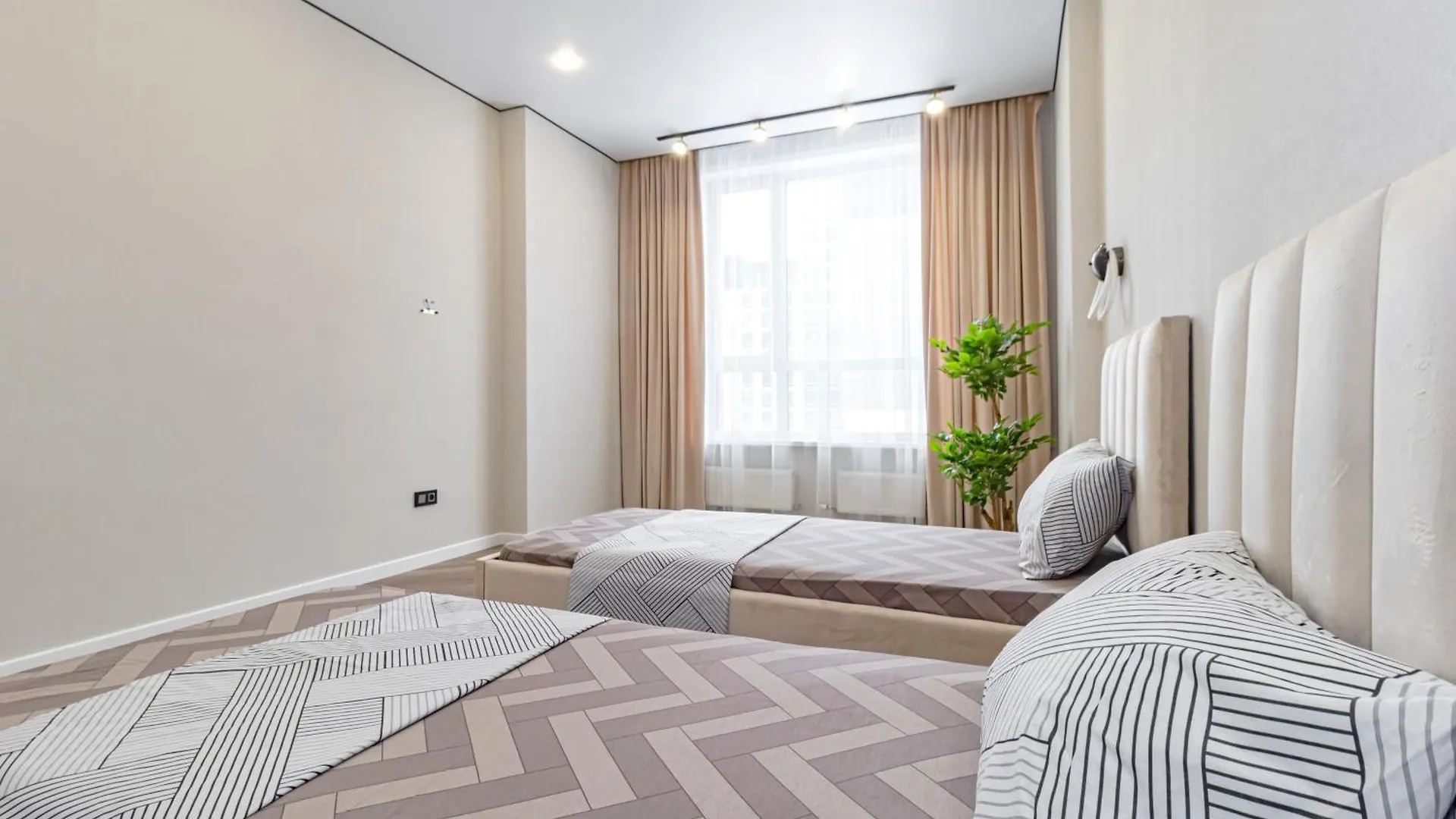 Republic Residence アスターナ アパート